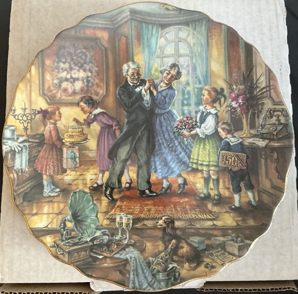 Silver Tone Round Dangle