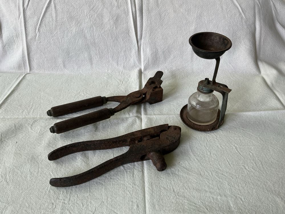 Sally Hansen Miracle Gel Nail Polish Special Effect Top Coat | Salon Quality Gel-like Formula Two-step System No Uv Light Needed Long Lasting | 111 Pixie Chrome | Sheer Glittery Pink Nail Polish