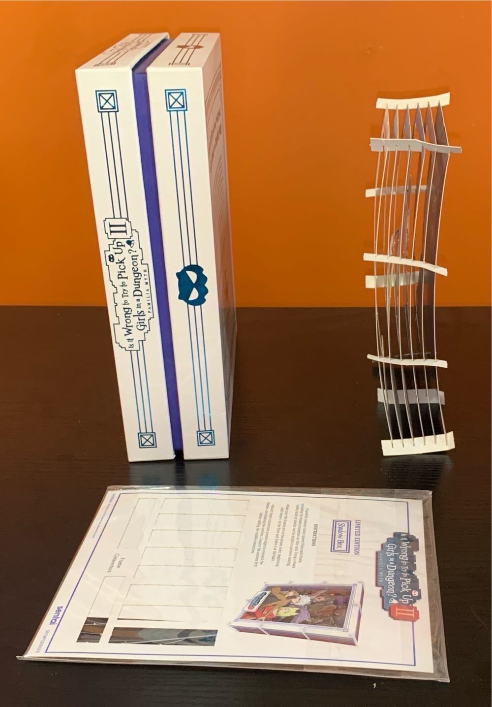 Is It Wrong To Try To Pick Up Girls In A Dungeon? II - Sentai Filmworks art collectible [Barcode 816726027333] - Main Image 2