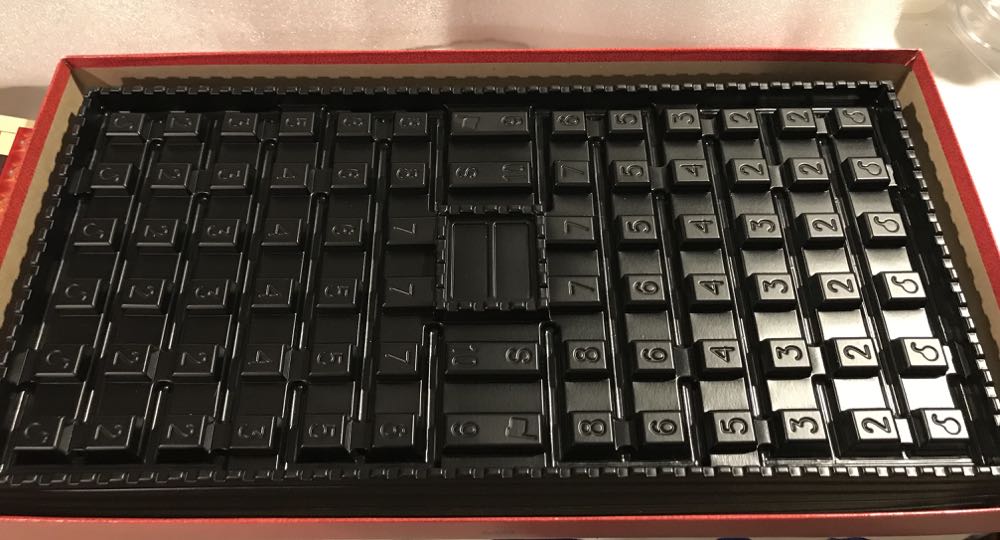 Stratego: 1996 Edition  (2) board game collectible [Barcode 032244047145] - Main Image 4