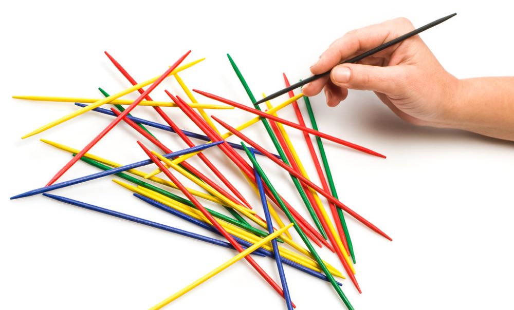 Pick Up Sticks  (2+) board game collectible [Barcode 045802727700] - Main Image 2