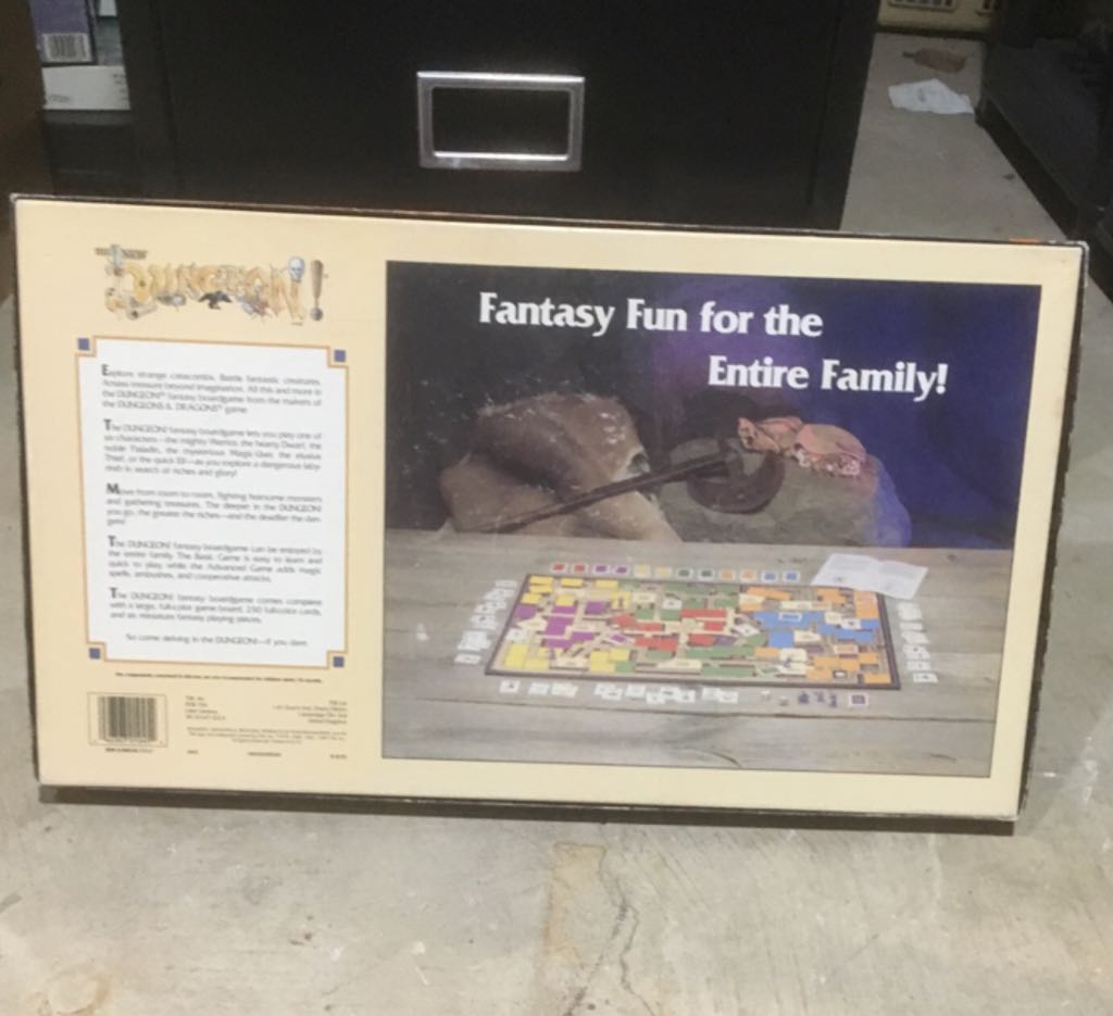 New Dungeon Game, The  (2-6) board game collectible [Barcode 046363010454] - Main Image 2