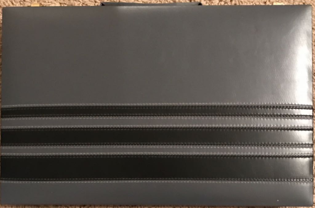 Backgammon by Cardinal  (2) board game collectible [Barcode 047754137002] - Main Image 2