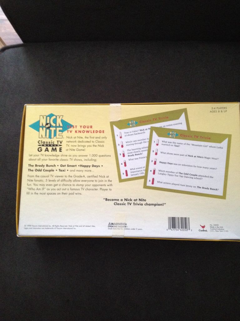 Nick At Nite Classic Tv Trivia Game  (2-4) board game collectible [Barcode 047754320503] - Main Image 2
