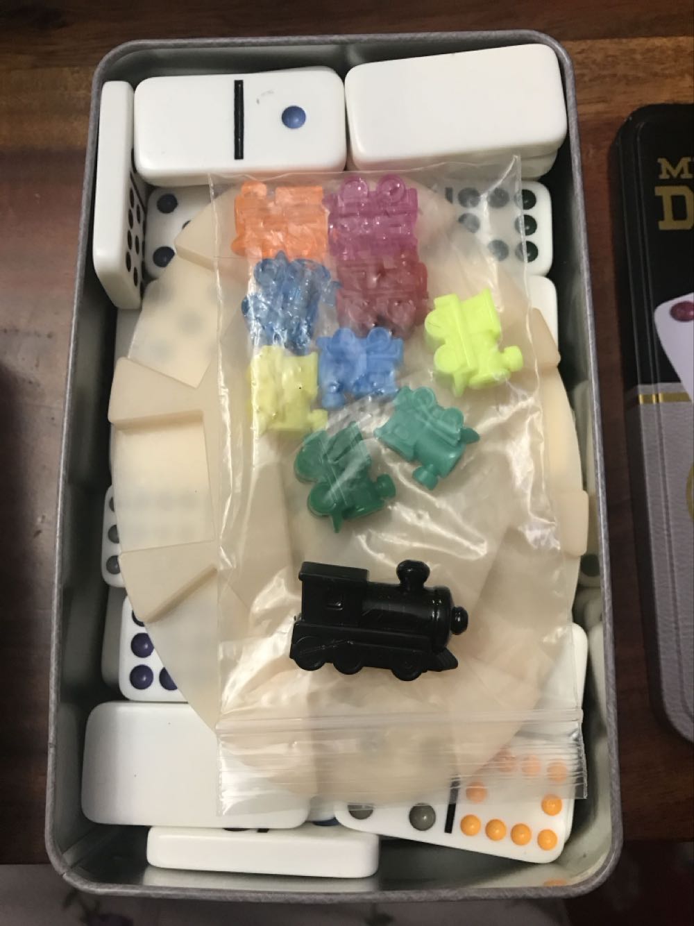 Mexican Train Dominoes  (2-10) board game collectible [Barcode 047754512014] - Main Image 3