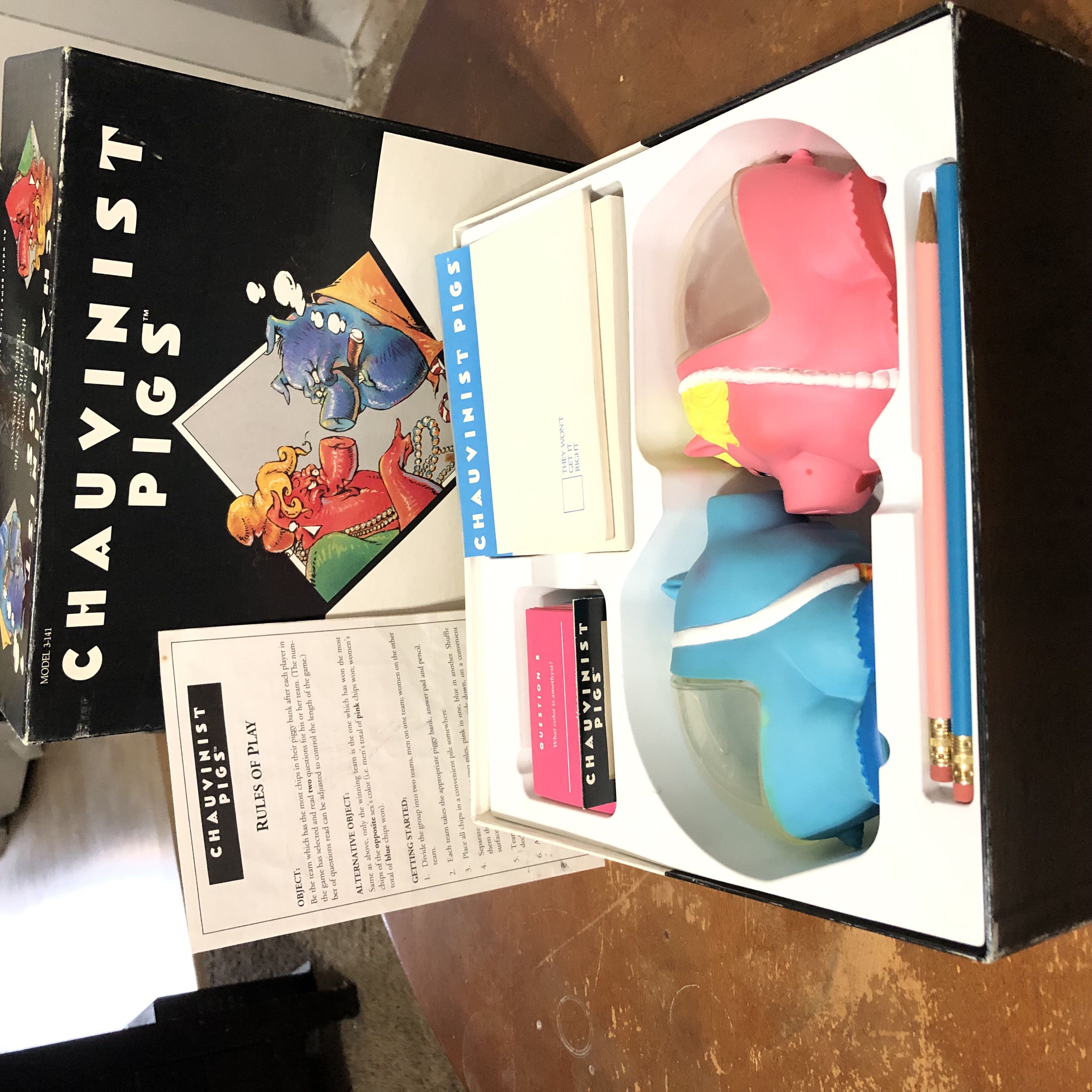 Chauvinist Pigs  (4-40) board game collectible [Barcode 050626314104] - Main Image 4