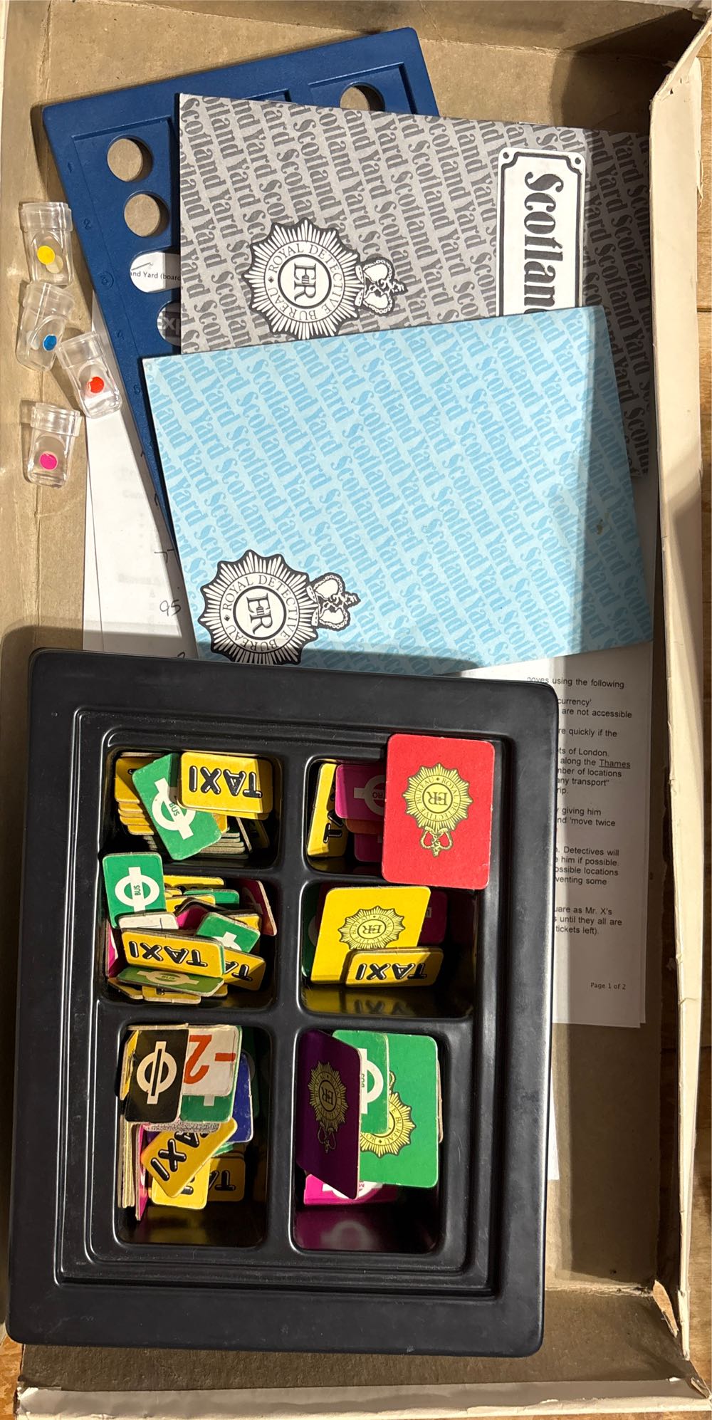 Scotland Yard  (3-6) board game collectible [Barcode 069127045004] - Main Image 2