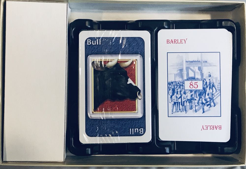 Pit: 100th Anniversary Edition  (3-8) board game collectible [Barcode 071404310767] - Main Image 4