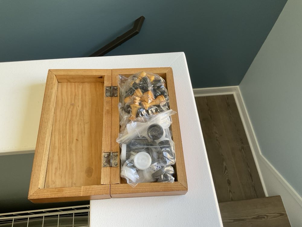 Checkers/Chess Travel  (2 Players) board game collectible [Barcode 073000447205] - Main Image 2