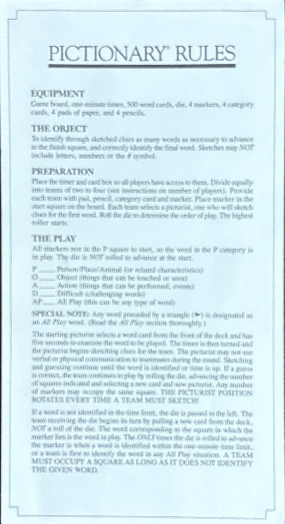 Pictionary  (2-8) board game collectible [Barcode 020315001004] - Main Image 4