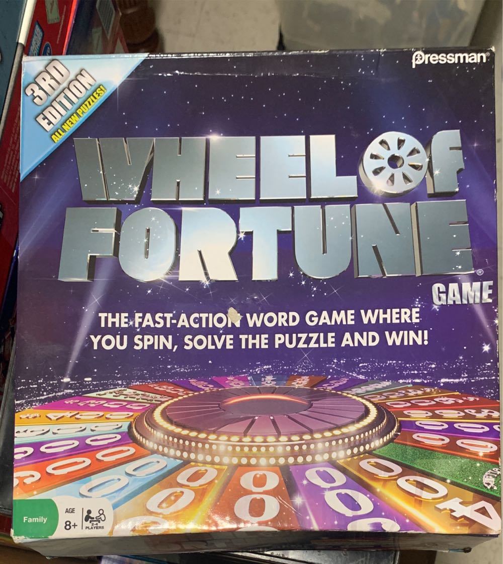 Wheel Of Fortune  (2-4) board game collectible [Barcode 021853055634] - Main Image 2