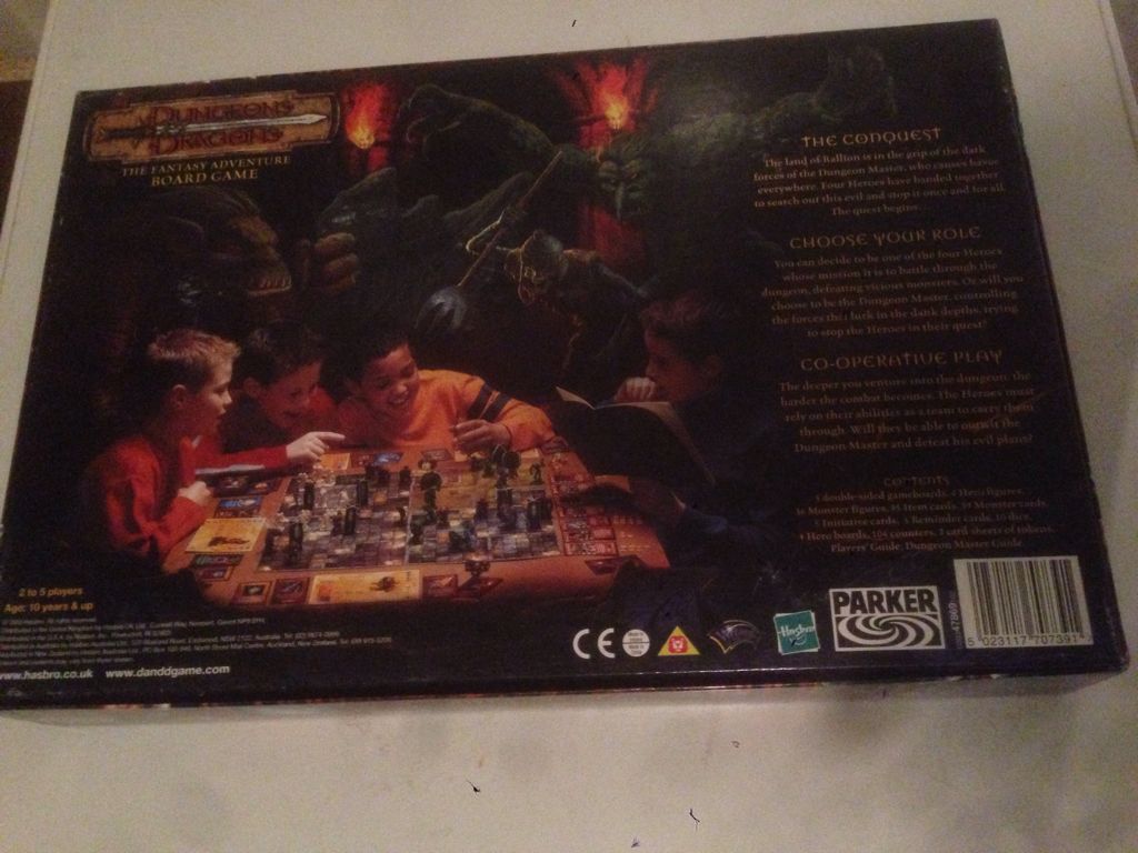 Dungeons And Dragons: The Fantasy Adventure Board Game  (2-5) board game collectible [Barcode 5023117707391] - Main Image 2