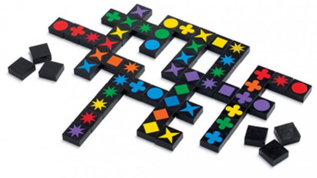 Quirkle  (2-4) board game collectible [Barcode 625012620161] - Main Image 2