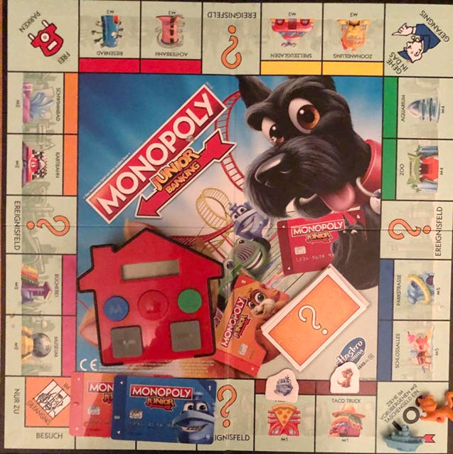 Junior Electronic Banking [GER]  (2-4) board game collectible [Barcode 630509620555] - Main Image 2