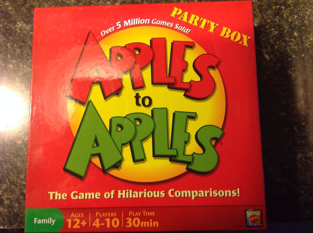 Apples To Apples  (4-10) board game collectible [Barcode 027084645194] - Main Image 1