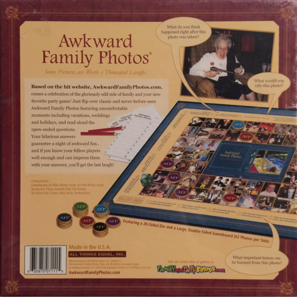 Awkward Family Photos  (4-8) board game collectible [Barcode 635975071115] - Main Image 2