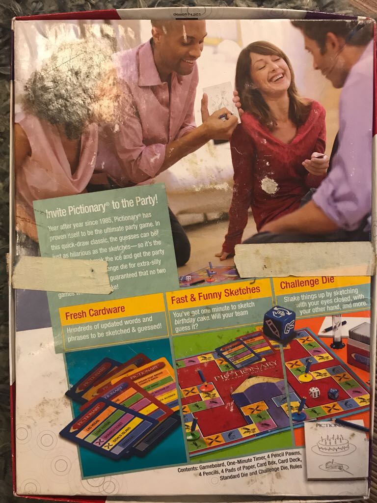 Pictionary  (3+) board game collectible [Barcode 653569409830] - Main Image 2