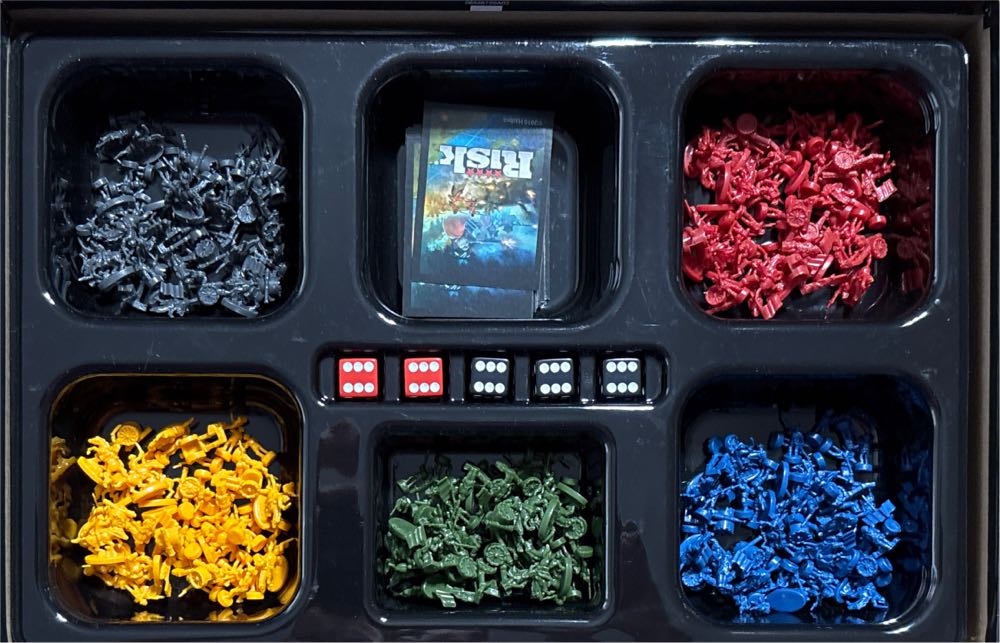 Risk: 2010 Edition  (2-5) board game collectible [Barcode 653569566069] - Main Image 3