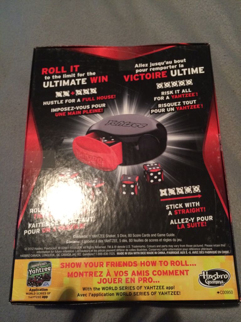 Yahtzee Classic-Classique  (2+) board game collectible [Barcode 653569818274] - Main Image 2