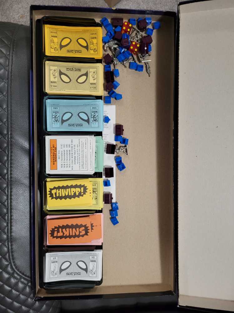 Monopoly Marvel Comics  (2-8) board game collectible [Barcode 700304000880] - Main Image 3