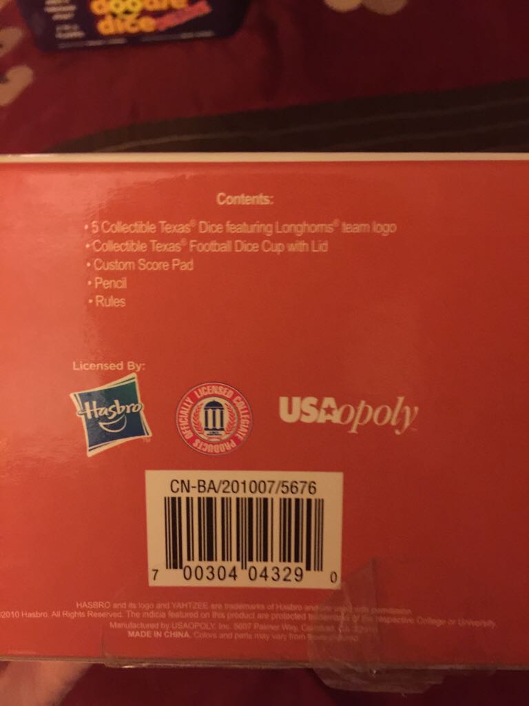 Yahtzee: Longhorns Collectors Edition   (1+) board game collectible [Barcode 700304043290] - Main Image 2