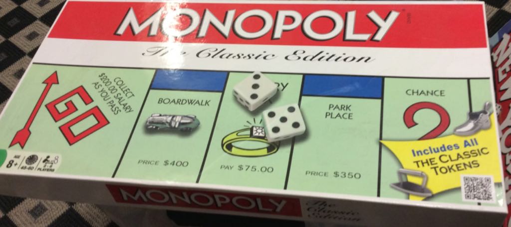Monopoly  (2-8) board game collectible [Barcode 714043011267] - Main Image 1