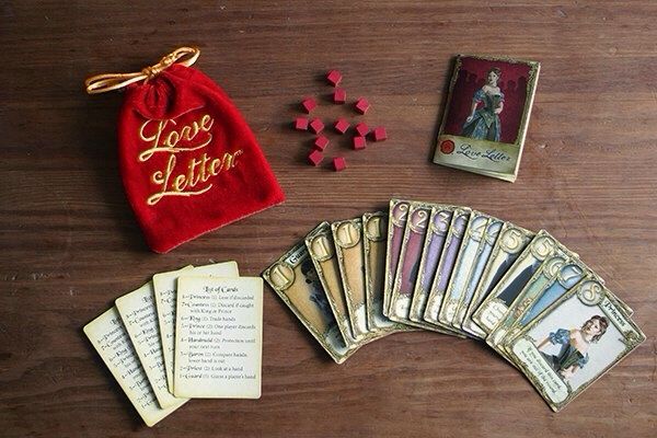 Love Letter - braille  (2-4) board game collectible [Barcode 729220051042] - Main Image 2