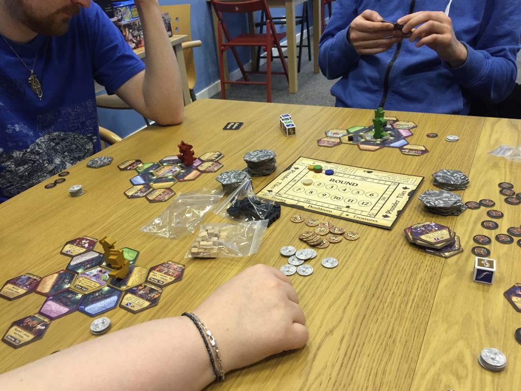 Dark Seas  (4) board game collectible [Barcode 729220058263] - Main Image 2