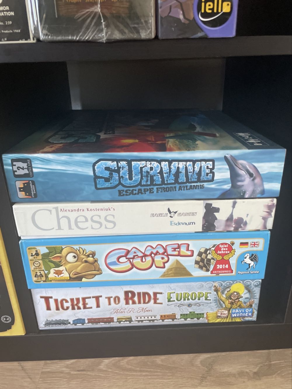 Escape From Atlantis Board Game  (2-4) board game collectible [Barcode 736211371010] - Main Image 2