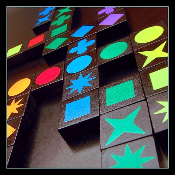 Qwirkle  (2-4) board game collectible [Barcode 736970320168] - Main Image 4