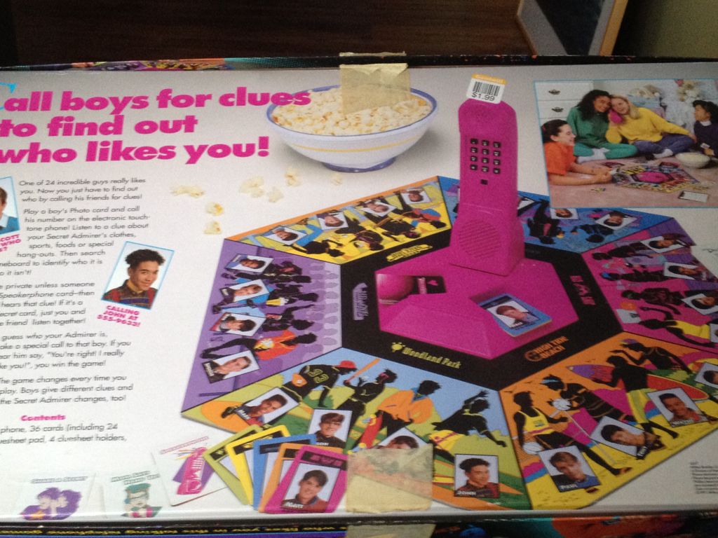 Dream Phone  (2-4) board game collectible [Barcode 032244042478] - Main Image 2