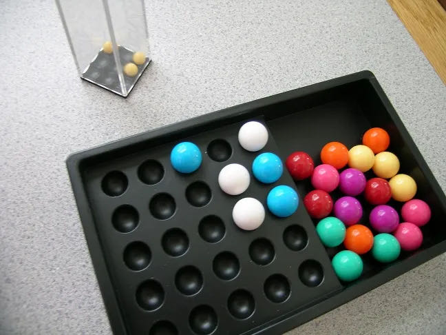 Terzetto  (2) board game collectible [Barcode 759751004132] - Main Image 3