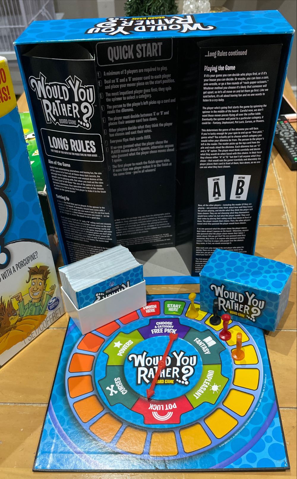 Would You Rather...? Boardgame  (3-4) board game collectible [Barcode 778988028650] - Main Image 3