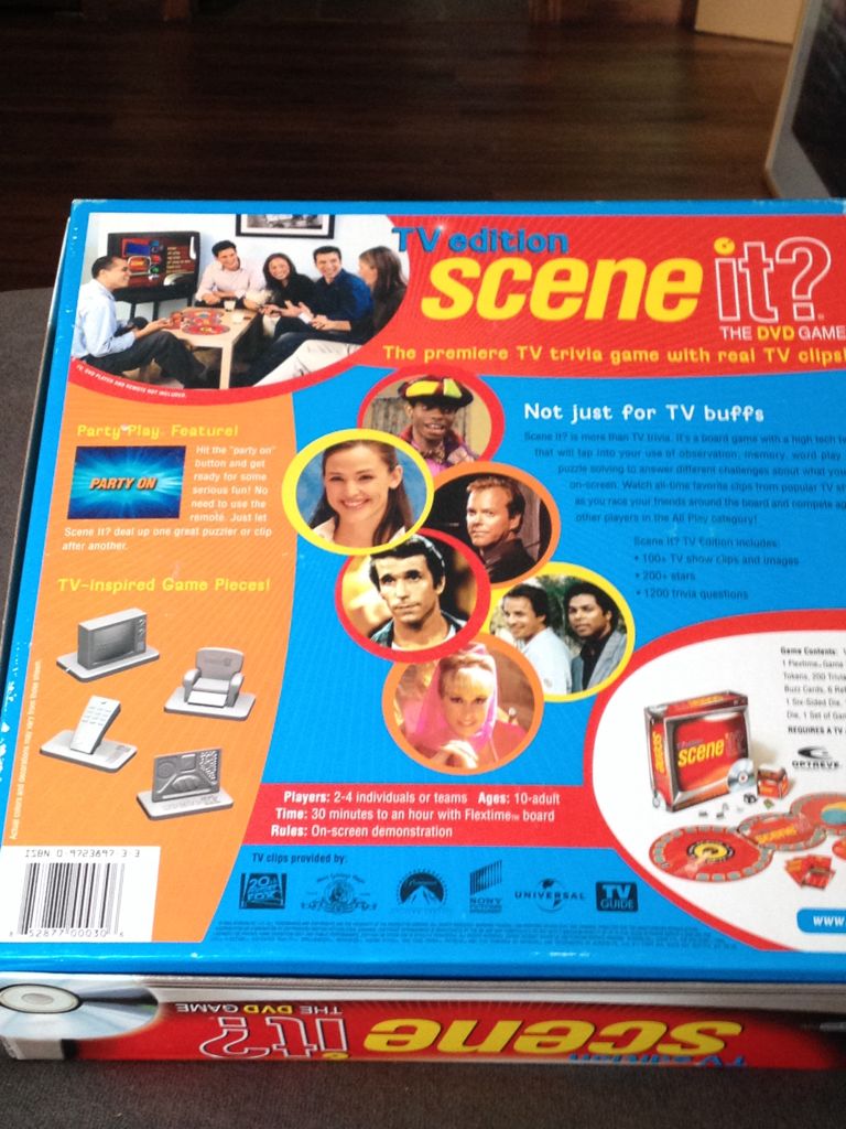 Scene It? TV Edition  (2-4) board game collectible [Barcode 852877000306] - Main Image 2