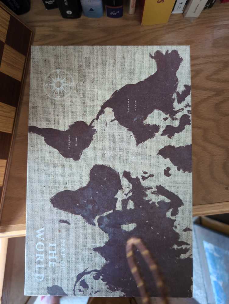 The Chameleon  (3-8) board game collectible [Barcode 856739001920] - Main Image 3