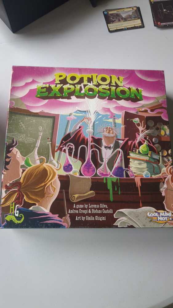 Potion Explosion  (2-4) board game collectible [Barcode 889696002389] - Main Image 3