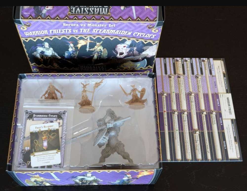 Massive Darkness: Warrior Priests vs The Spearmaiden Cyclops  (1 to 6) board game collectible [Barcode 889696006202] - Main Image 3