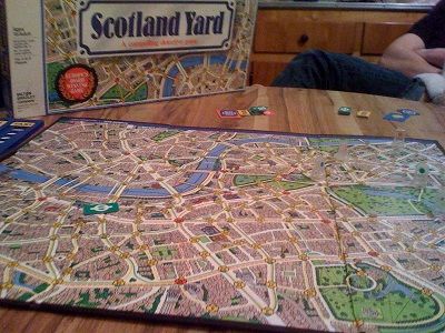 Scotland Yard  (3-6) board game collectible - Main Image 2