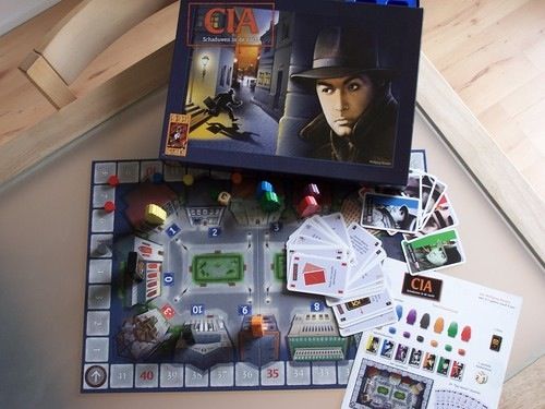 CIA  (2-7) board game collectible - Main Image 2