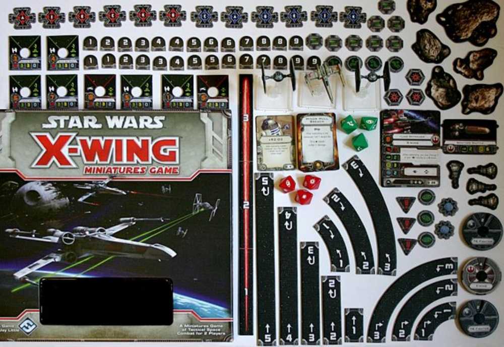 Star Wars X-Wing (2) board game collectible - Main Image 4