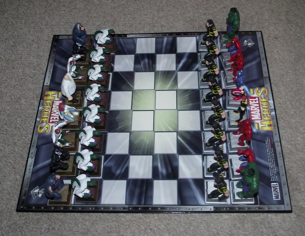 Marvel Heroes Chess  (2) board game collectible - Main Image 2