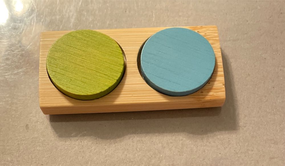 Domorino  (2-4) board game collectible - Main Image 2