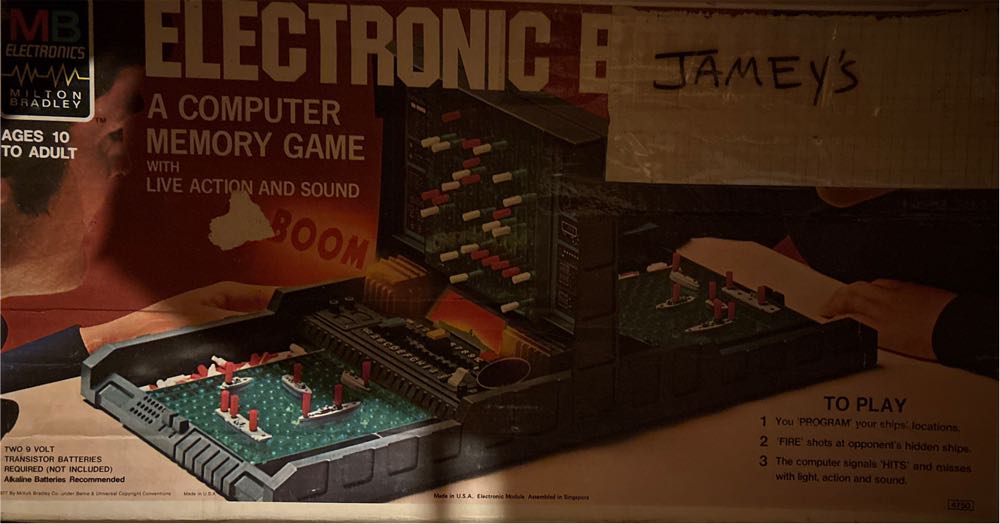 Connect Four (Bookshelf Edition)