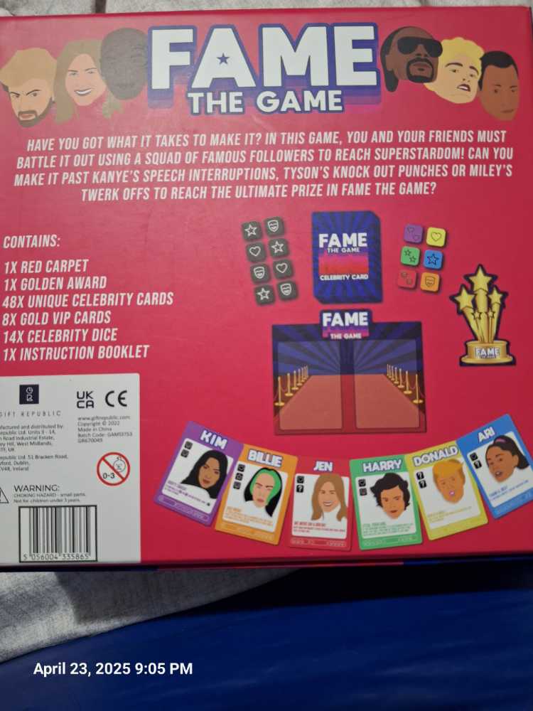 Fame The Game  (2-8) board game collectible - Main Image 2