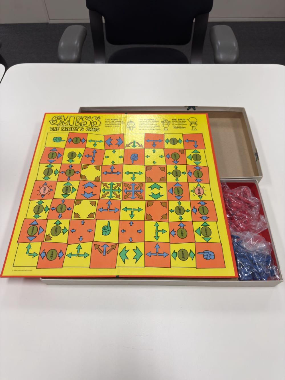 Smess The Ninny’s Chess  board game collectible - Main Image 2