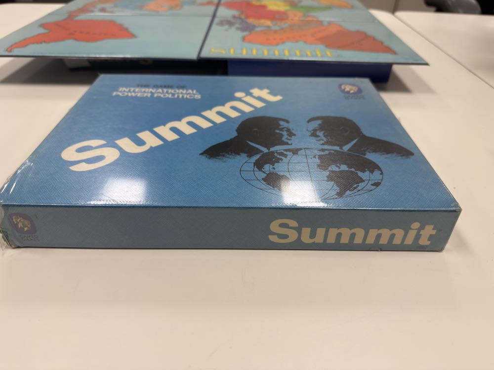 Summit The Game Of International Politics  board game collectible - Main Image 2
