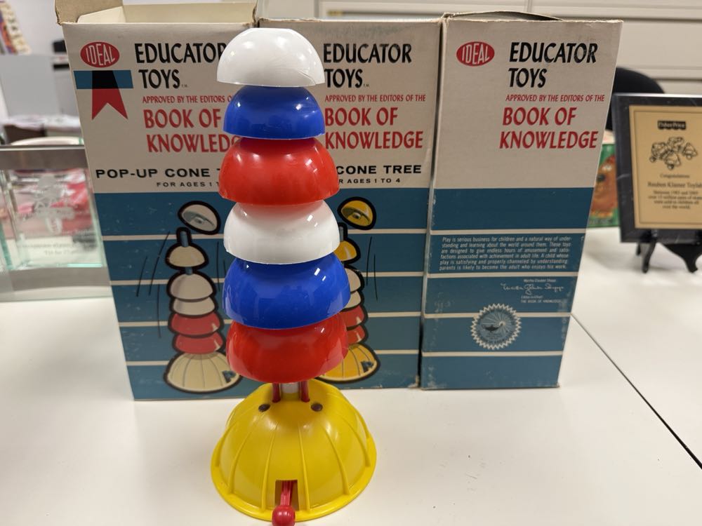 Pop Up Cone Tree  board game collectible - Main Image 2