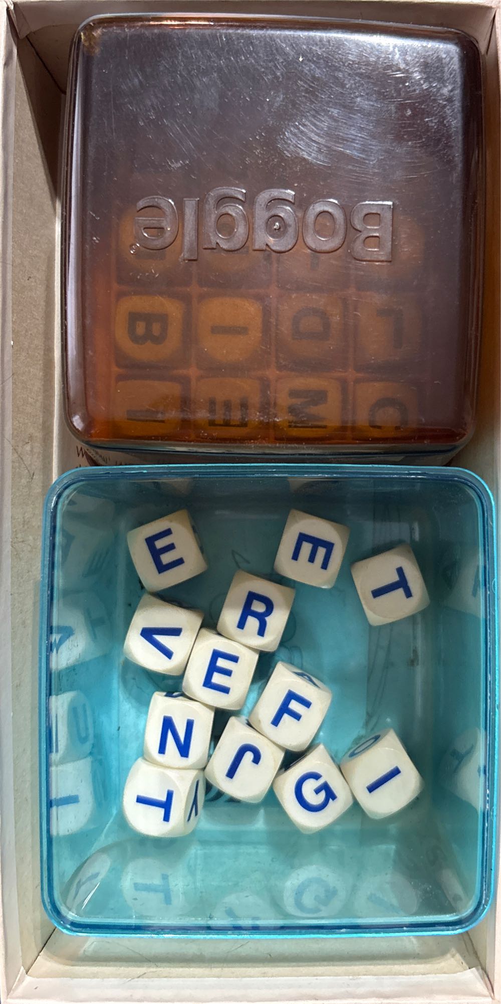 Boggle  (2-6) board game collectible - Main Image 2