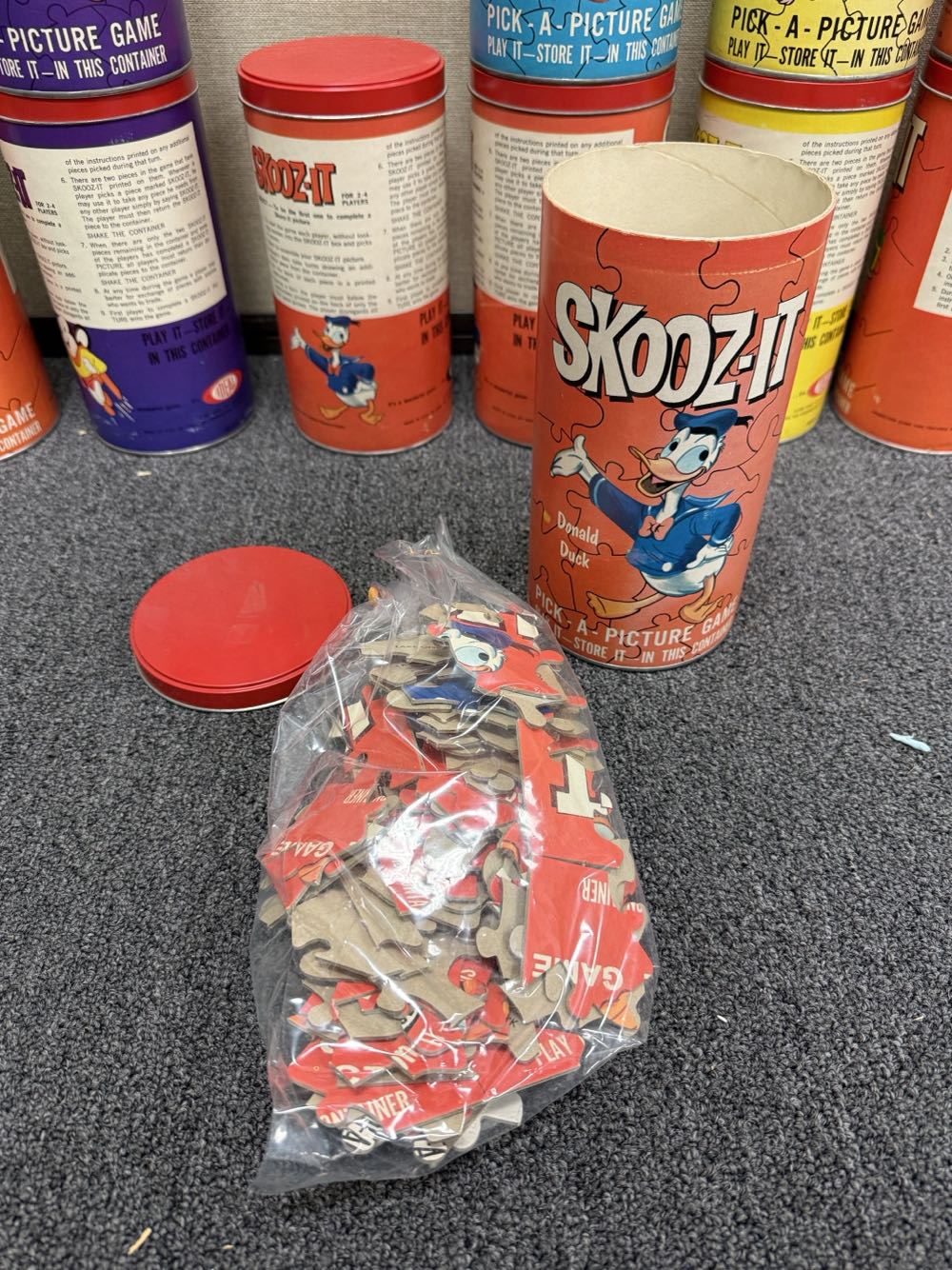 SKOOZ-IT  (2-4) board game collectible - Main Image 4