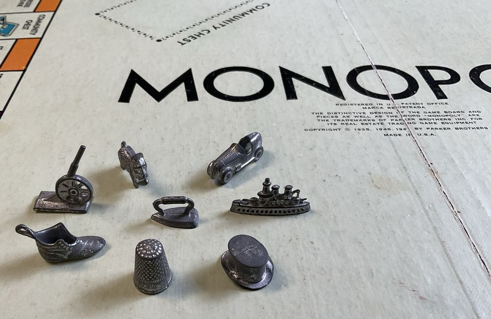 MONOPOLY  board game collectible - Main Image 4